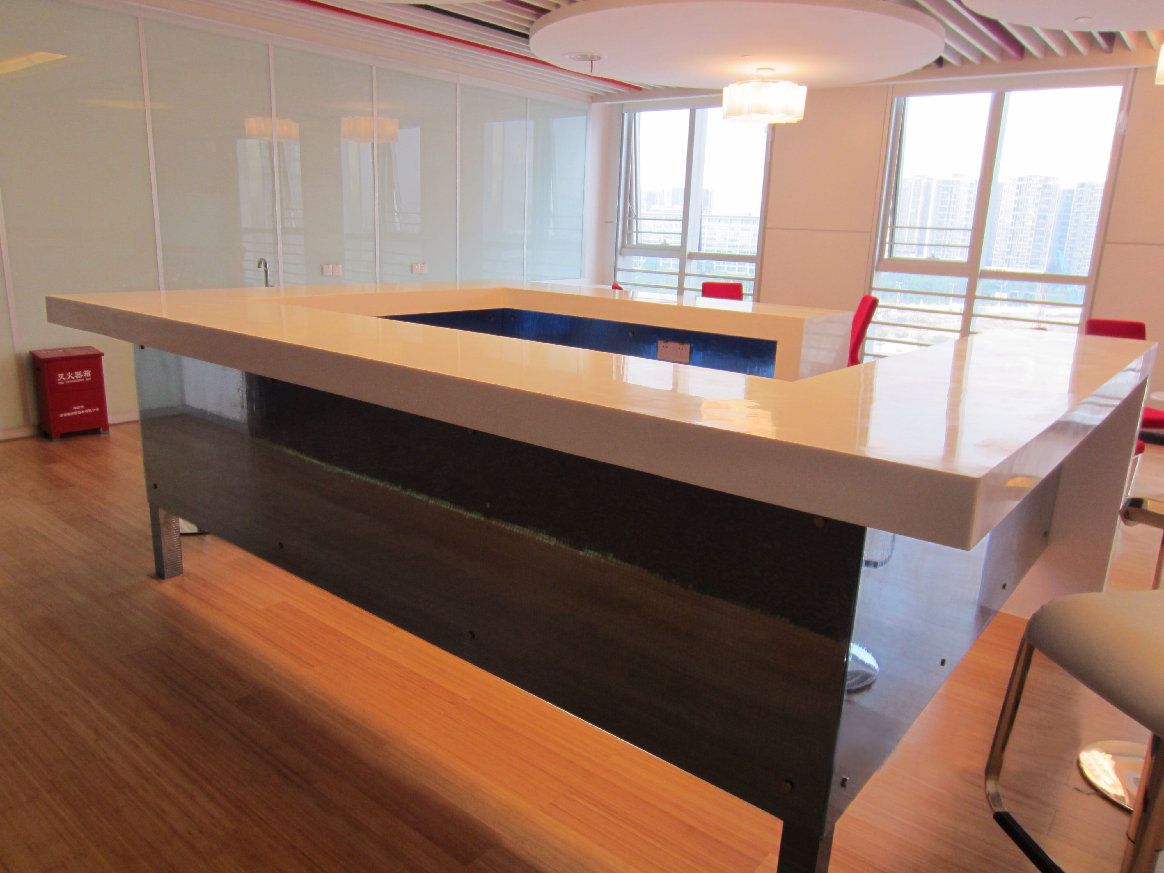 What is the difference between artificial stone and artificial granite?
