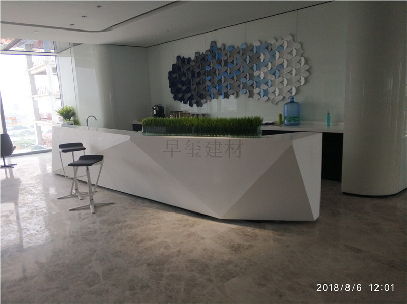 案例：廣州保利魚珠港洗手臺、服務(wù)臺、地面等